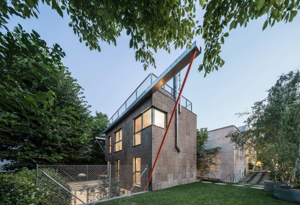 Wohnhaus in Madrid von Nunez Ribot Arquitectos