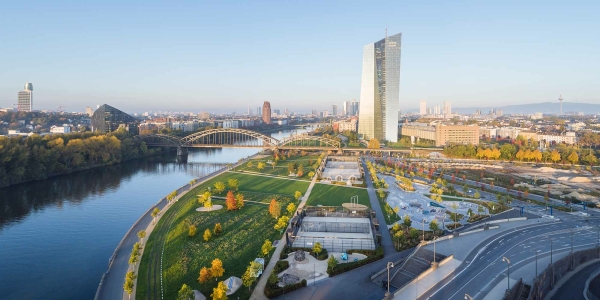 Hafenpark in Frankfurt von sinai