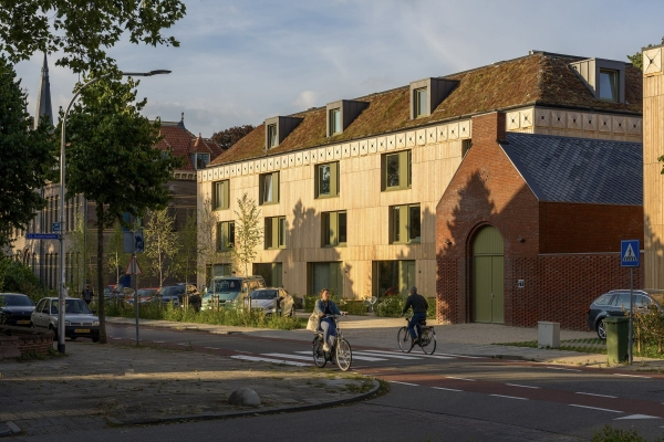 Holzwohnungsbau in Nijmegen von architectuur MAKEN