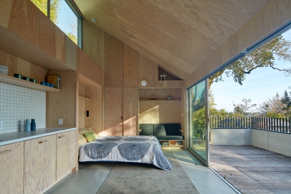 Gstehaus bei San Francisco von Mork-Ulnes Architects