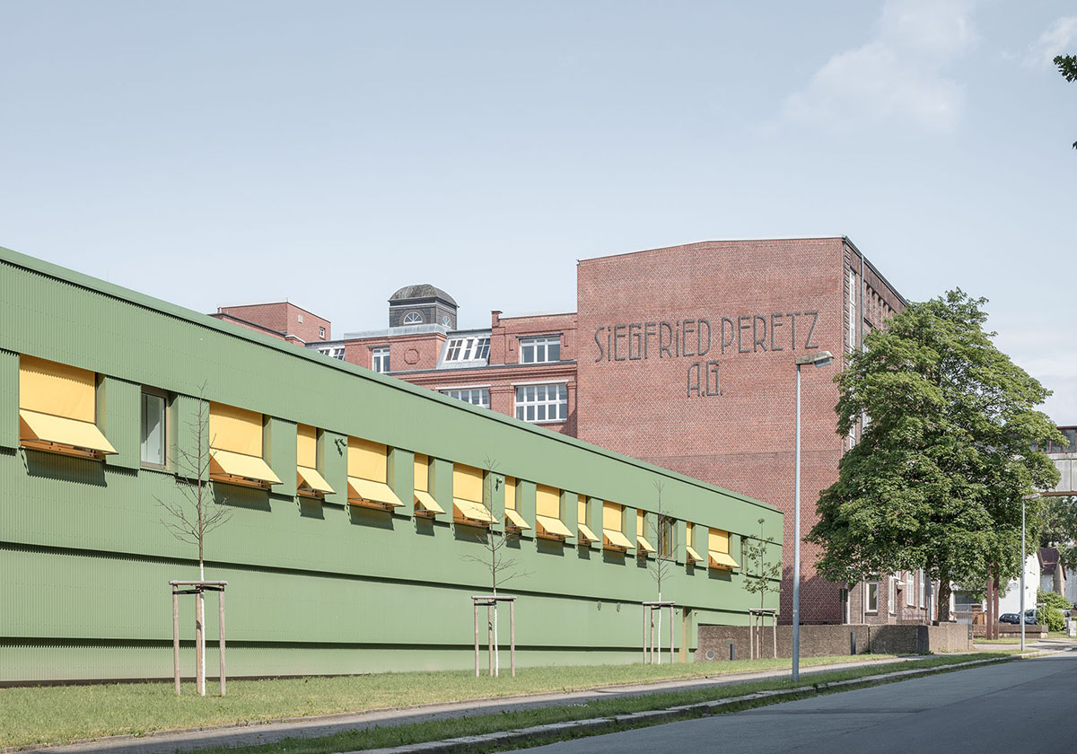 Robotron-Halle wird Stasi-Unterlagen-Archiv  - Umbau in Chemnitz von Heine Mildner Architekten