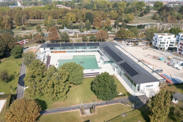 Anerkennung Kategorie Bauen fr die Gemeinschaft: Mineralbad Berg in Stuttgart von 4a Architekten