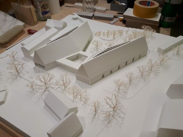 Modell aus dem Wettbewerb 2018 mit beiden Neubauten und dazwischen dem umschlossenen Museumshof