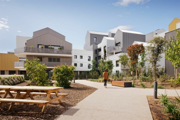 Wohnblock von A+ Architecture und Hellin Sebbag Pirany Architects