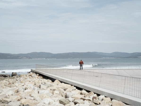 Strand Porto do Son, Spanien von CreuseCarrasco und RVR Arquitectos