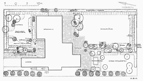 Bei der Gartengestaltung von 1931 fr die Villa, die Marlene Moeschke-Poelzig fr sich und ihren Mann Hans Poelzig in Berlin-Westend entwarf, ist umstritten, ob die Autorschaft eher bei Hammerbacher oder Mattern lag.