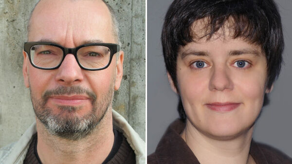 Daniel Bartetzko und Karin Berkemann erhalten eine Auszeichnung für das Web-Portal moderneRegional zur Nachkriegsarchitektur.