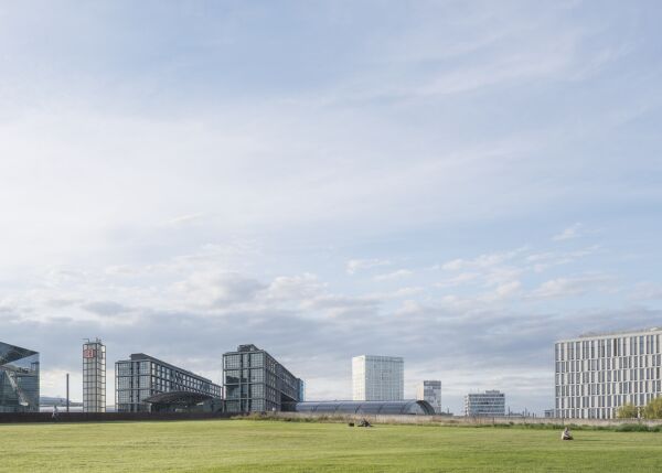 Hochhaus am Berliner Hauptbahnhof von allmannwappner