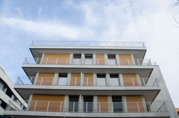 Geschosswohnen in Bagneux von TOA architectes