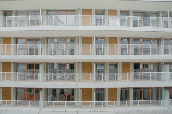 Geschosswohnen in Bagneux von TOA architectes