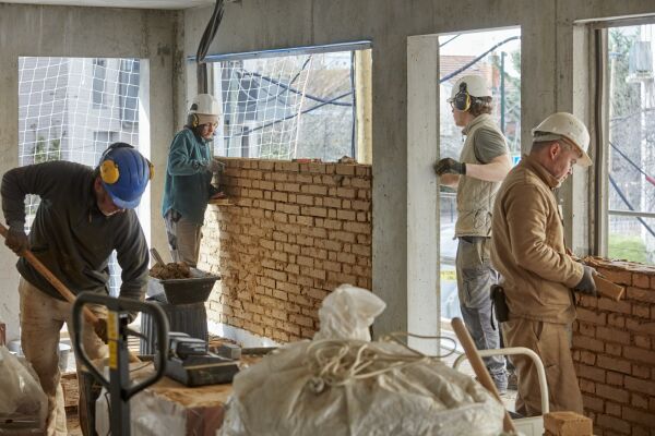 Geschosswohnen in Bagneux von TOA architectes