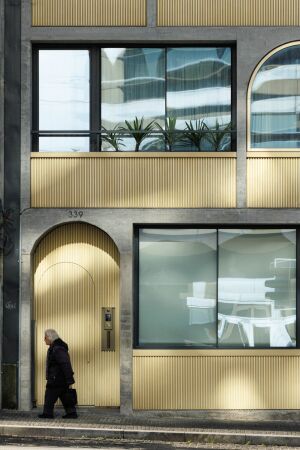 Wohnhaus in Porto von Paulo Merlini Architects