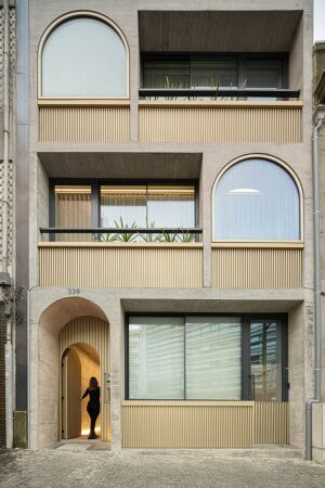 Wohnhaus in Porto von Paulo Merlini Architects