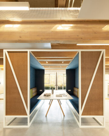 Brogebude von Atelier du Pont in Paris