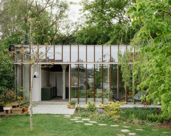 Gartenhaus in Gent von Atelier Janda Vanderghote