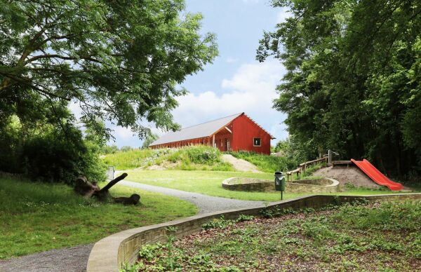 Jugendzentrum von Atelier Vens Vanbelle im belgischen Nazareth