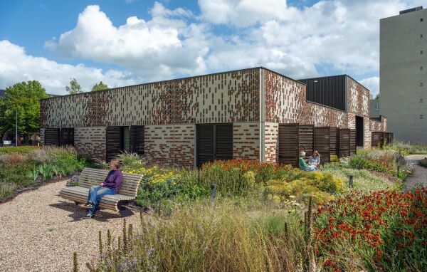 Krebshilfezentrum in Groningen von Marlies Rohmer und Piet Oudolf