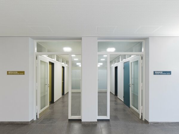 Generalsanierung einer denkmalgeschtzten Turnhalle von reichert schulze architekten