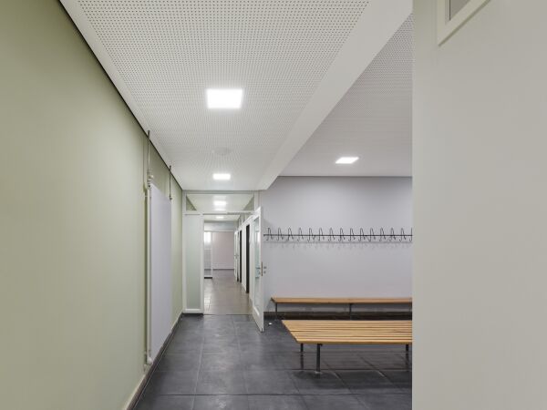 Generalsanierung einer denkmalgeschtzten Turnhalle von reichert schulze architekten