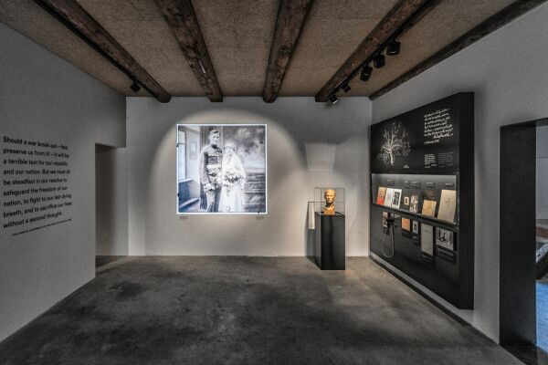 Transformation eines Geh�fts bei Prag von IXA