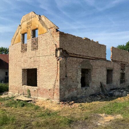 Transformation eines Geh�fts bei Prag von IXA