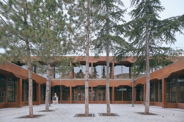 Schule bei Konya von Teget