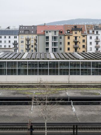 Mehrfamilienhaus-Erweiterung in Zrich von Bob Gysin Partner Architekten