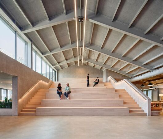 Fabrikumbau von b720 Fermín Vázquez Arquitectos