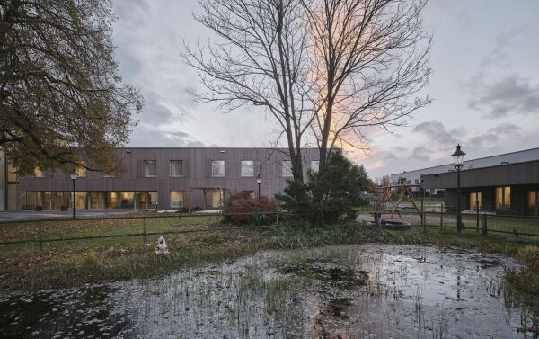 Altenpflege und Kinderbetreuung von Dietger Wissounig Architekten in Knittelfeld