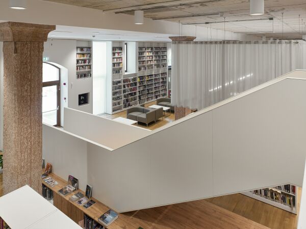 Bibliotheksumbau von DAP Studio in Mezzolombardo