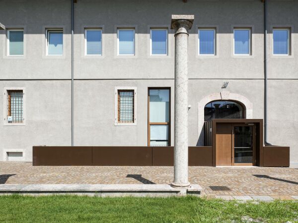 Bibliotheksumbau von DAP Studio in Mezzolombardo