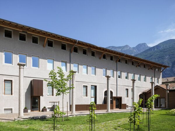 Bibliotheksumbau von DAP Studio in Mezzolombardo