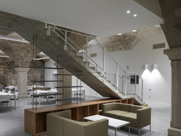 Bibliotheksumbau von DAP Studio in Mezzolombardo