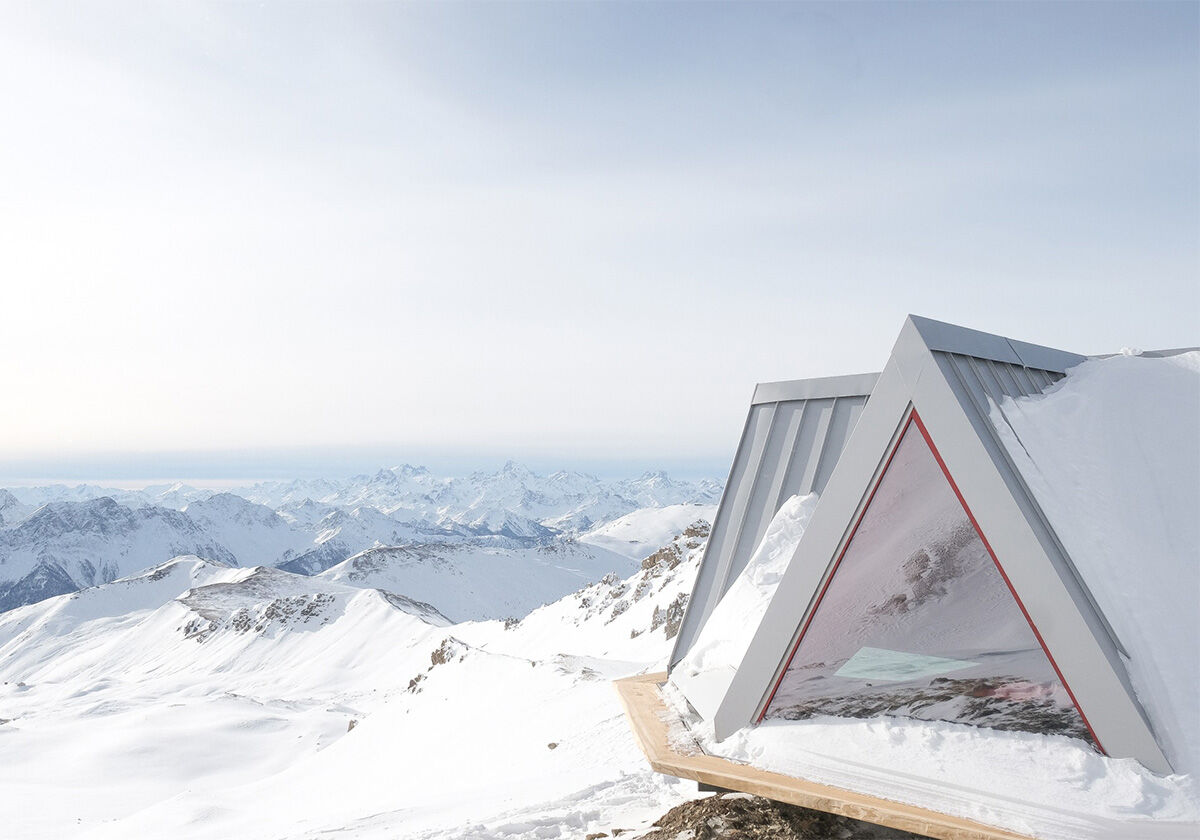 Refugium am Hang
 - Hütte in den italienischen Westalpen von Studio EX