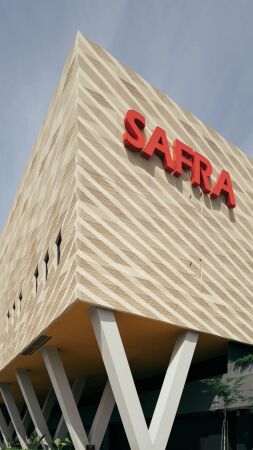 Sportkomplex von DP Architects