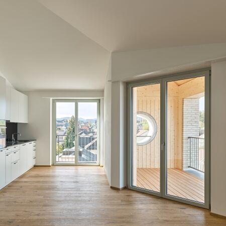 Ensemble in Kirchberg von Thomas Schregenberger