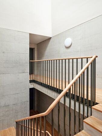 Ensemble in Kirchberg von Thomas Schregenberger