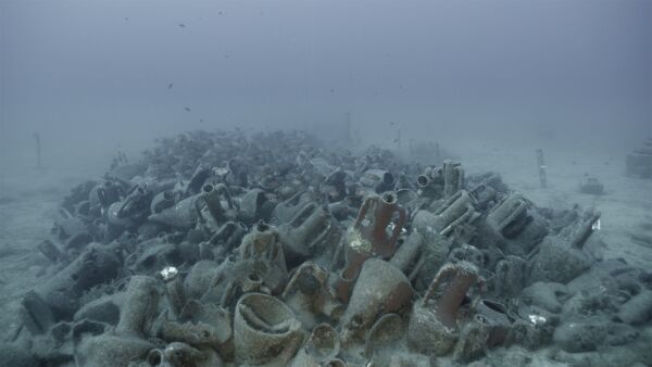 Rosa Barba: Inside the Outset: Evoking a Space of Passage, 2023