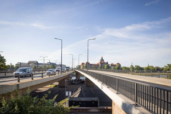 Carolabrücke Dresden, Blickrichtung Neustadt (2020), Foto: Albrecht Voß - Stadtarchiv Dresden, Wikimedia, CC BY-SA 4.0