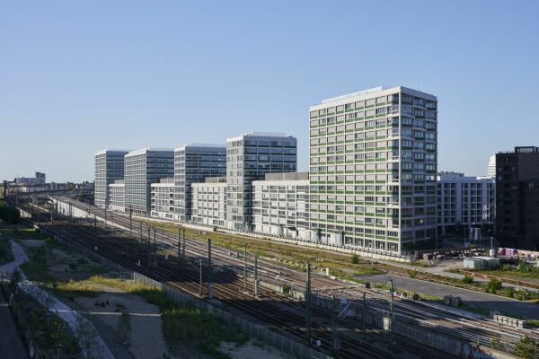 Brobau in Berlin von EM2N