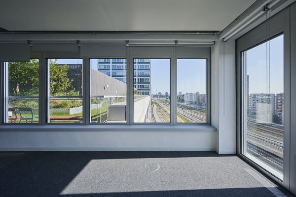 B�robau in Berlin von EM2N