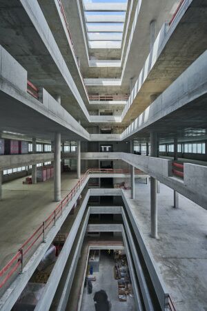 B�robau in Berlin von EM2N