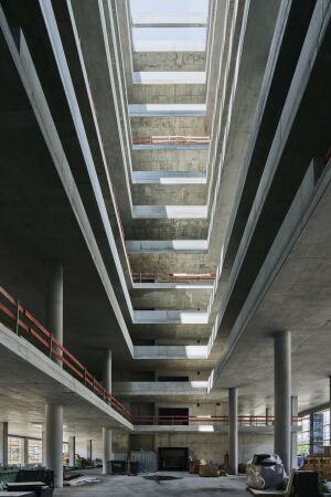 B�robau in Berlin von EM2N