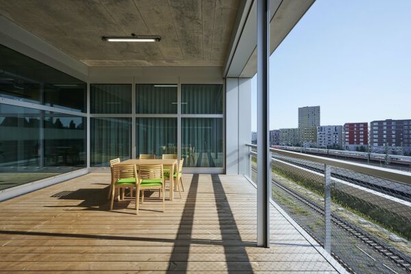 Brobau in Berlin von EM2N