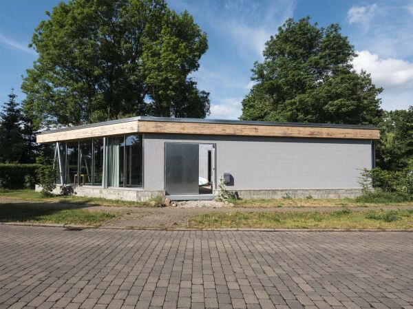 Umbau in Neuruppin von Meyer-Grohbrügge und Studio Other Spaces