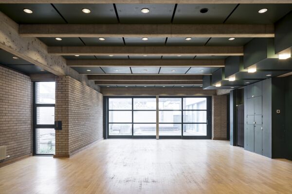 Ehemaliger groer Saal vor Sanierung