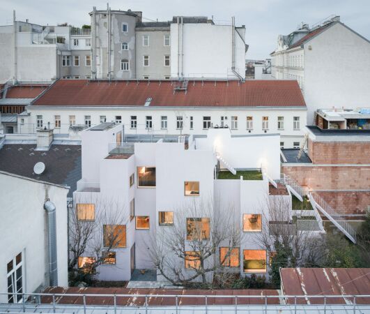 Stadthaus in Wien von PSLA Architekten