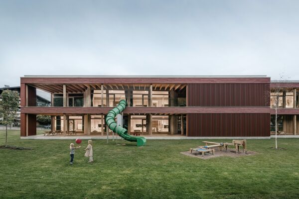 Anerkennung: Kindergarten Mattsee von dunkelschwarz (Salzburg)