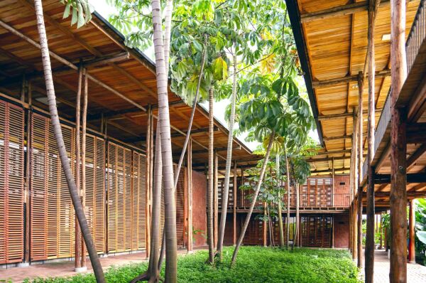 Gemeinschaftszentrum in Ecuador von Natura Futura und Juan Carlos Bamba