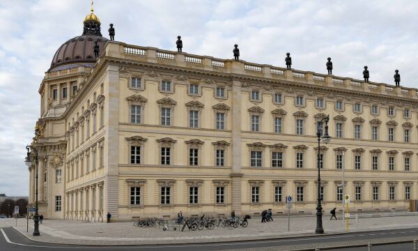 Larry Bonchaka: Shadows of the weeping steal across the skies - relics in crisis, 1960-2030